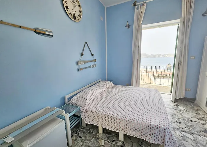 Maridea - Camere con vista al Porto